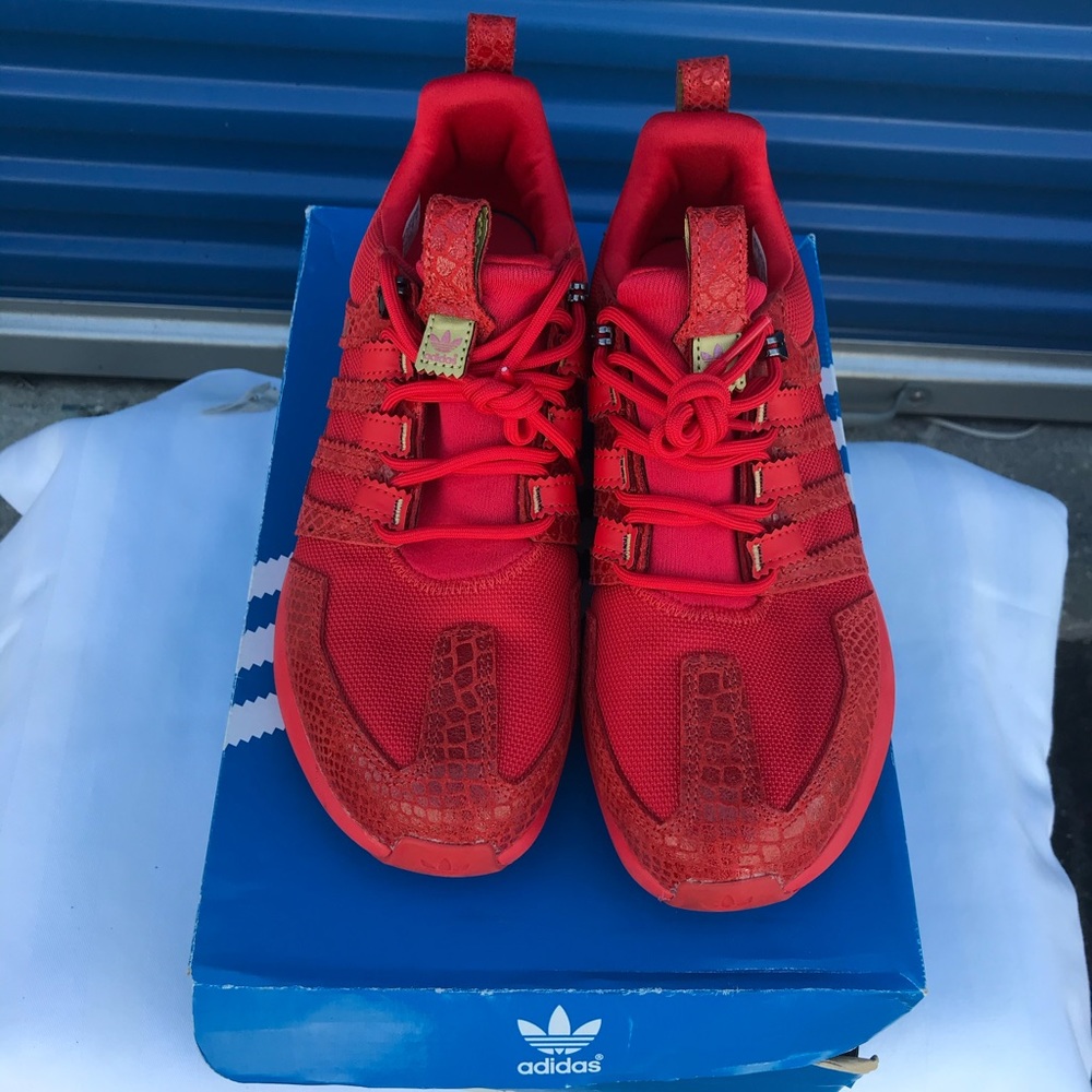 Adidas SL loop